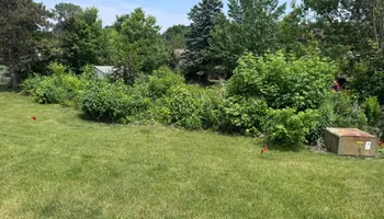 Mowing for Steed's Lawn and Landscape LLC in White Lake, MI