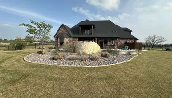 Commercial Landscaping for Fine Line Lawn Care & Landscaping in Aledo, TX