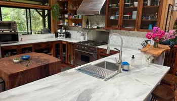 Tiling for ʻAʻaliʻi Tile Contracting in Kamuela, HI