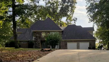 Roofing Installation for Huie Contracting LLC in Murray, KY