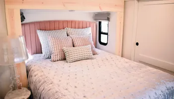 RV Renovations for Mauka to Makai RV Renovations in Los Angeles, CA