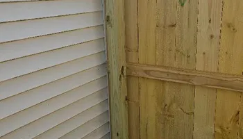 Fencing for Crossbones Contracting in Greencastle,  IN