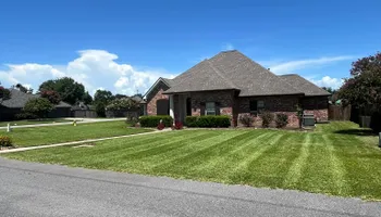 Mowing for Bayou Blades LawnCare LLC in Lafayette, LA