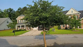 Mowing for 1 Man Does It Lawn Service in Blythewood, SC