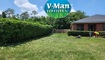 Lawn Maintenance for V Man Services LLC in Middleburg, FL