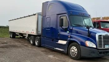 Trucking  Bulk  for N & F Trucking in Watertown, MN