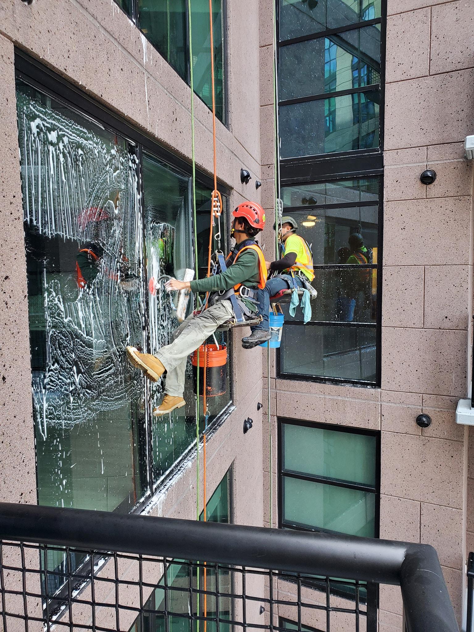 Window Cleaning & Pressure Washing company Sunlight Building Services in Birmingham, AL