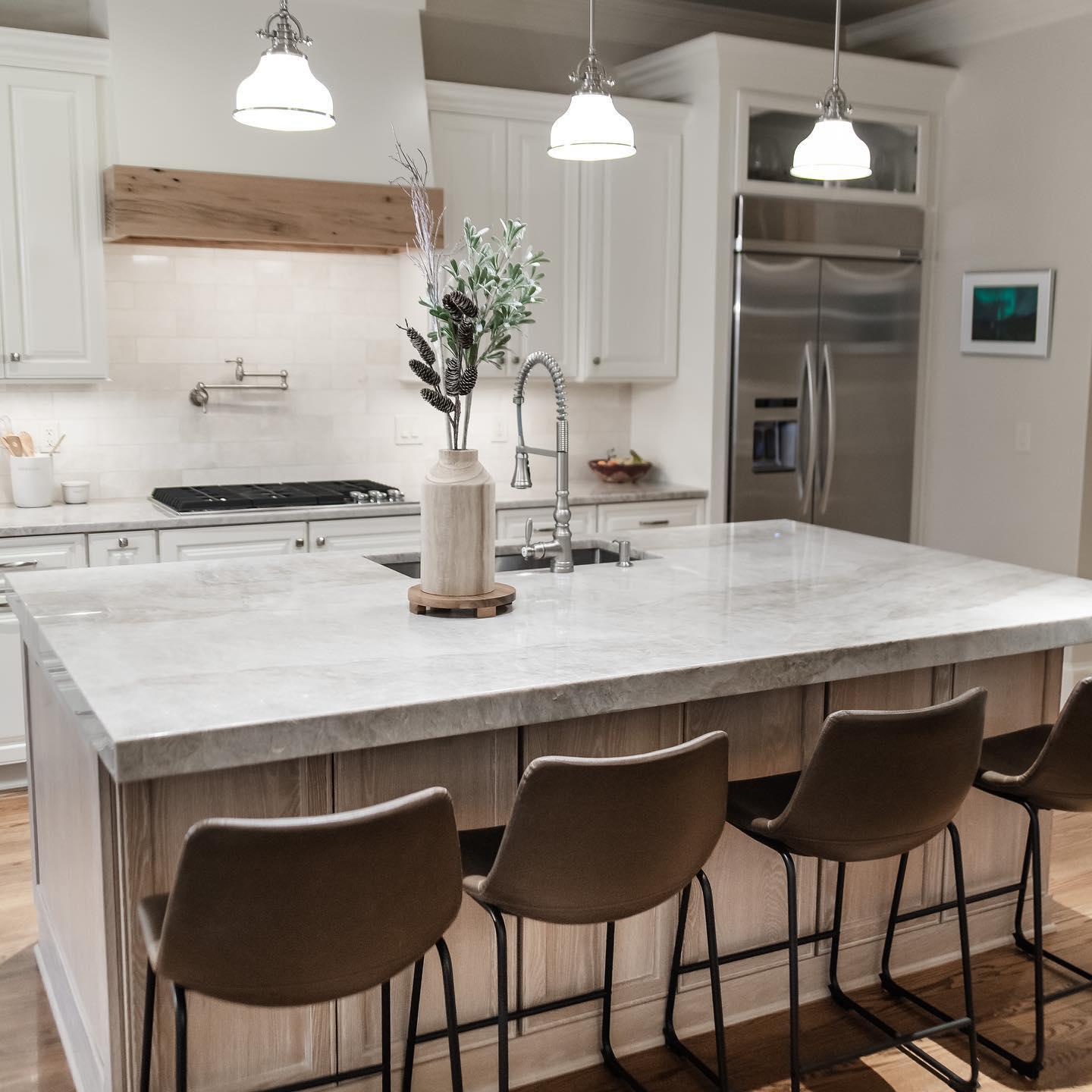 remodeling and construction companies company CAROLINA OAK & CO. in Charlotte, North Carolina