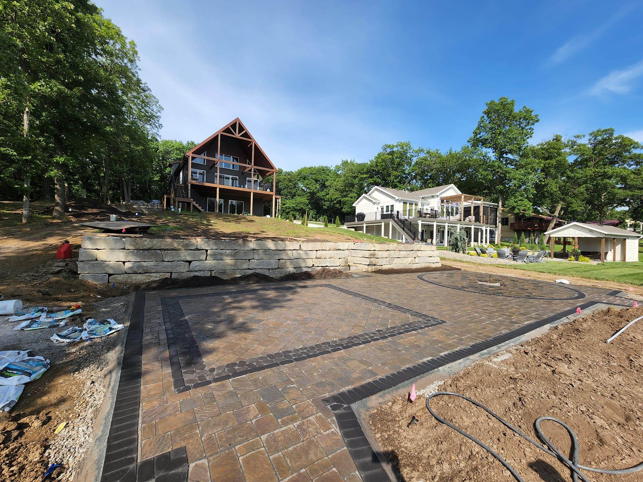 landscaping company Viking Dirtworks and Landscaping in Gallatin, MO