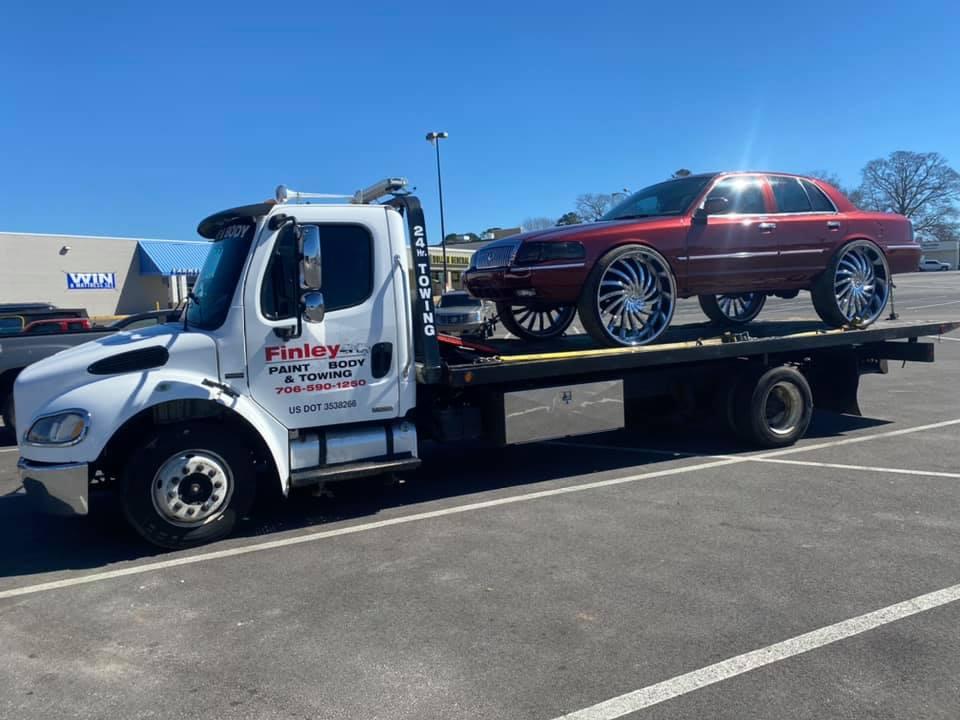 automotive repair shop near me company Finley Paint Body and Towing in Lanett, AL