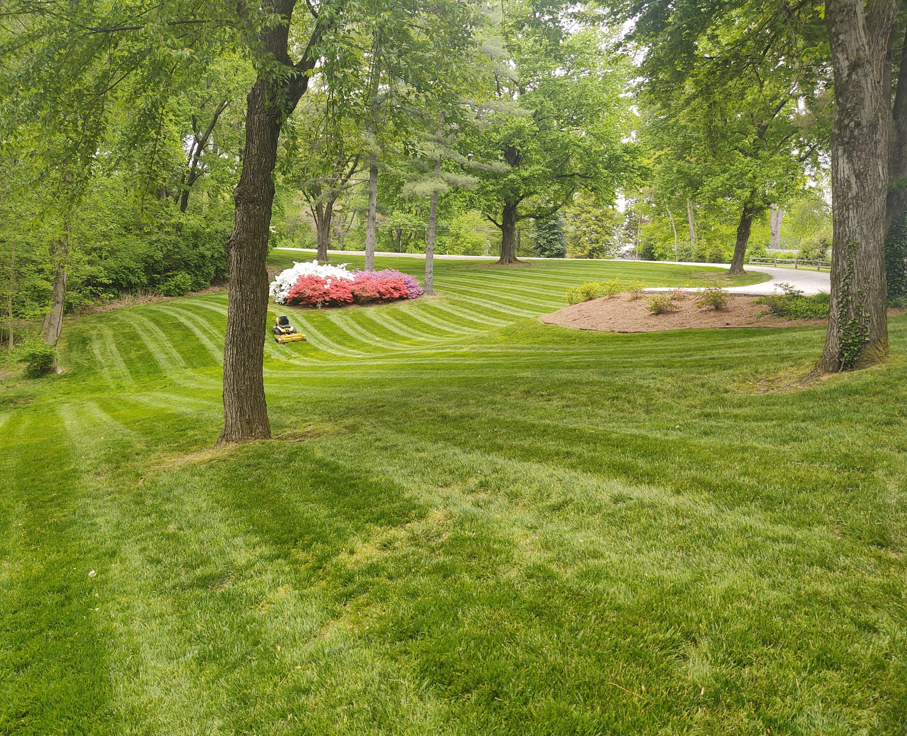 Lawn Care company The Grass Guys Complete Lawn Care LLC. in Evansville, IN