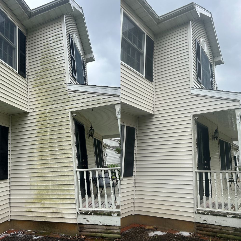 House washing before and after in Greater Lansing, MI