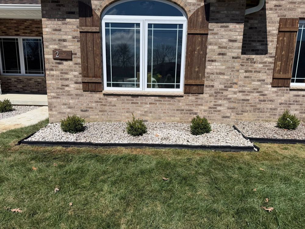 Tree Removal for Greenlee & Family Landscaping Services in Peoria, IL