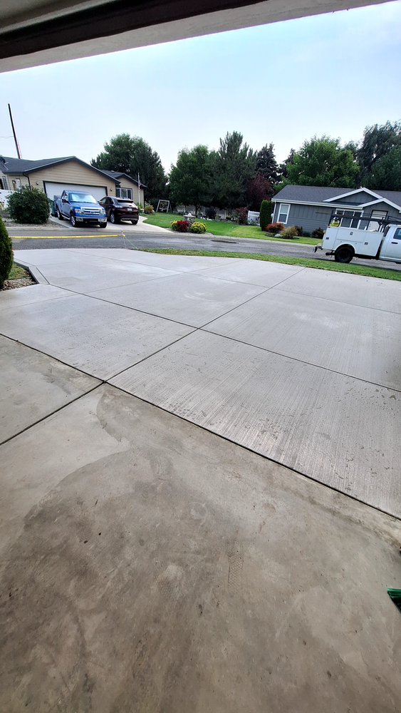 Driveways for Richardson Restoration and Concrete in Ellensburg, WA