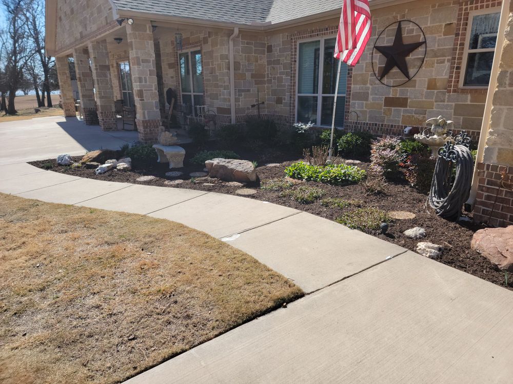 Flower Bed and Shrub Maintenance for Ornelas Lawn Service in Lone Oak, Texas