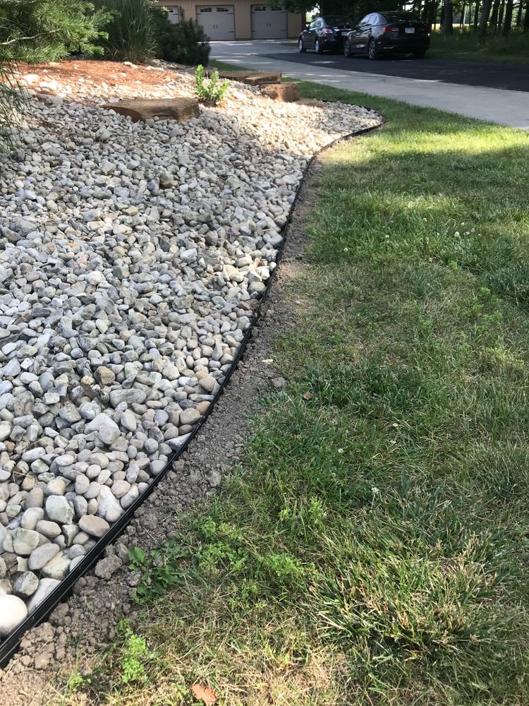 Landscape Edging for Stuckey Landscape & Excavation  in Rawson, OH