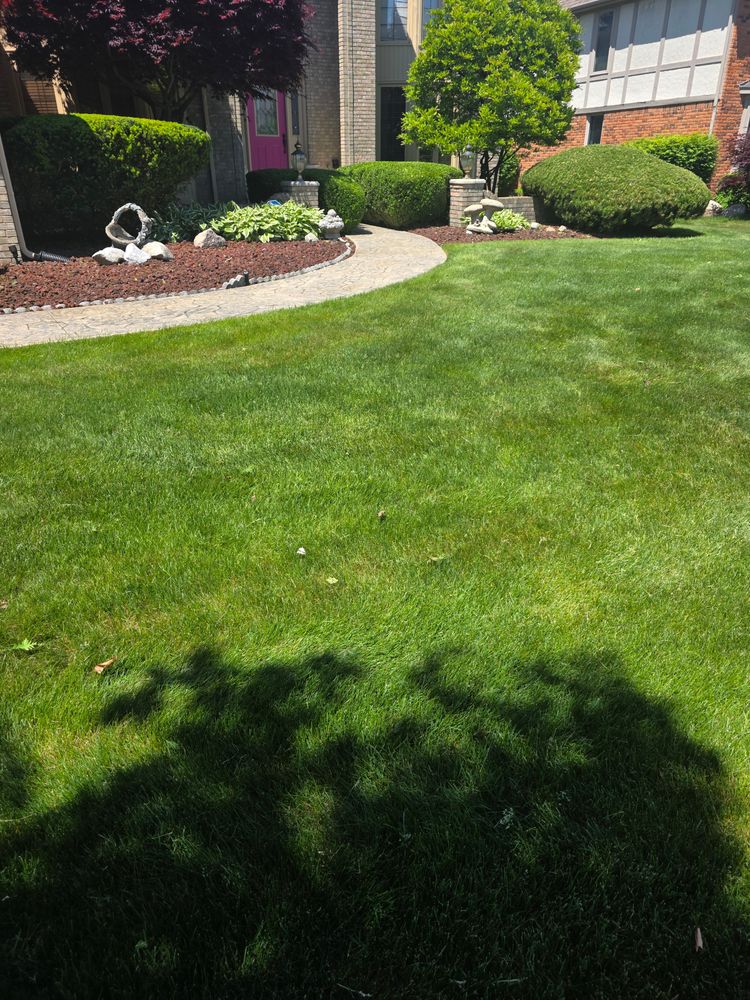 All Photos for Ivy Lawn and Landscaping in Oxford, MI
