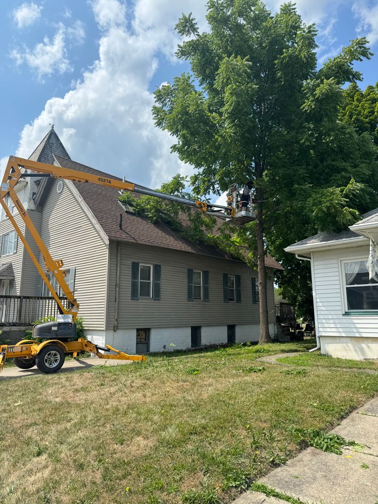 Lift work for Licensed to Cut in Athens, PA