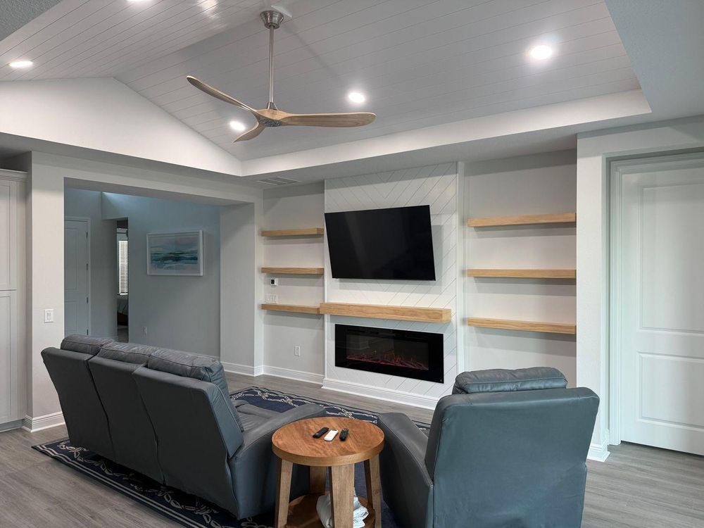 All Photos for 850 Christmas Light Pros in Lynn Haven, FL