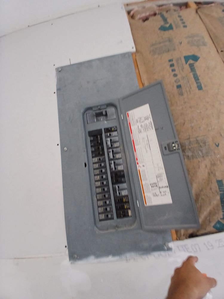 Carterville Garage Conversion for Dead Tree General Contracting in Carbondale, Illinois