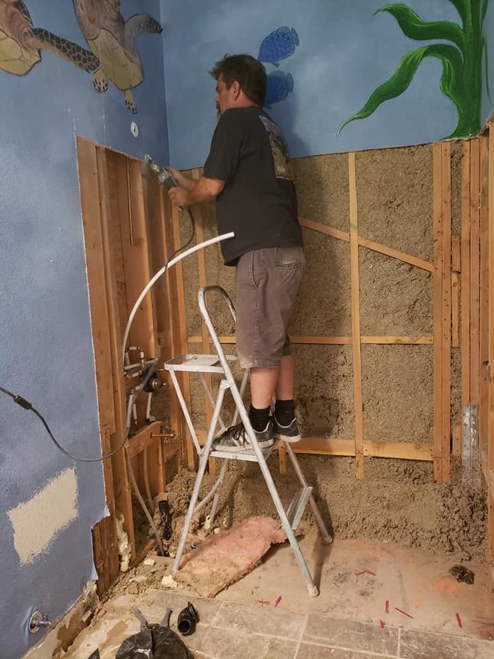 IZ General Repairs team in Las Vegas, NV - people or person