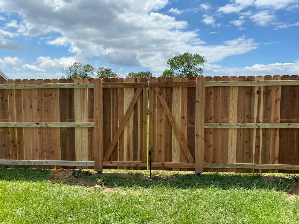 Custom Wooden Fences for Manning Fence, LLC in Hernando, MS