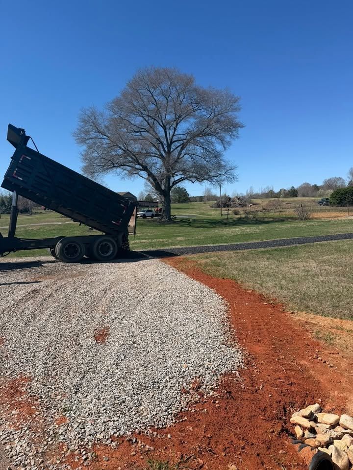 All Photos for Hunt’s Hauling & Landworks LLC in Danville, VA