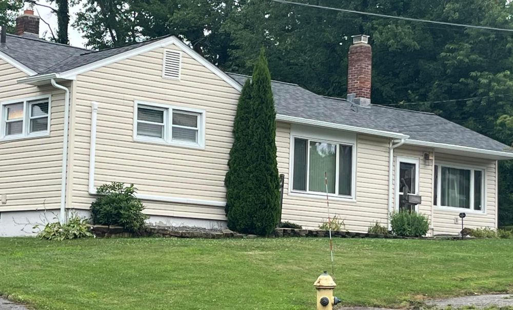 All Photos for Laura Mae Properties in Wolcott, CT