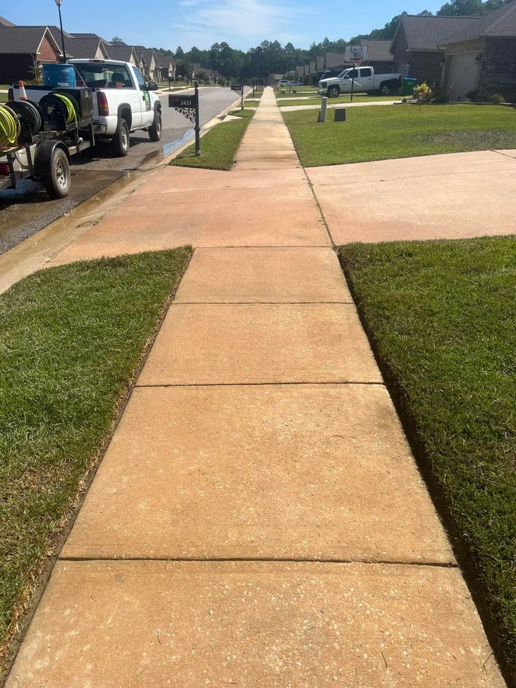 All Photos for All-Star Lawn Care & Soft Washing in Mobile, AL