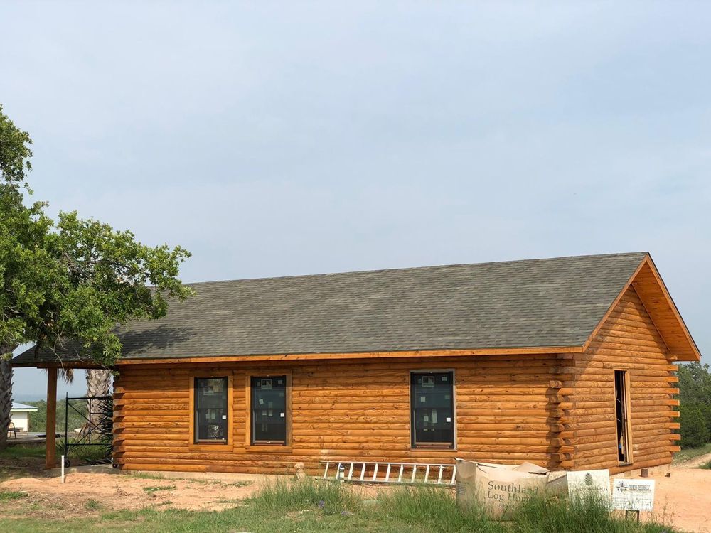 Roofing Installation for T&B Roofing in Somerset,  TX