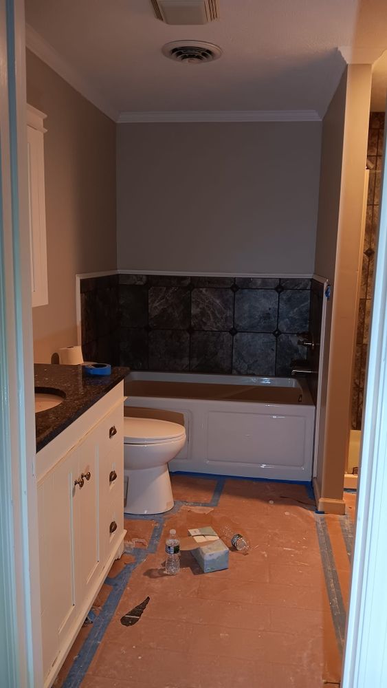 Fence and Full Home Interior Painting and Drywall repair for Dead Tree General Contracting in Carbondale, Illinois