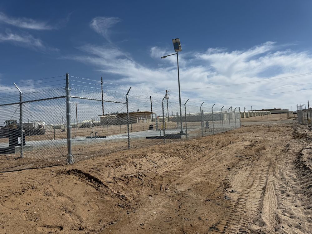 Fences for Ellis Fence CO in Barstow, CA