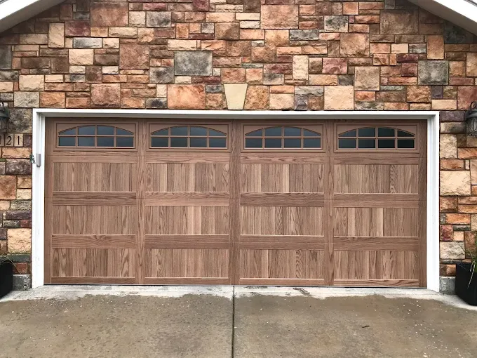 All Photos for 423 Garage Doors in Signal Mountain, Tennessee