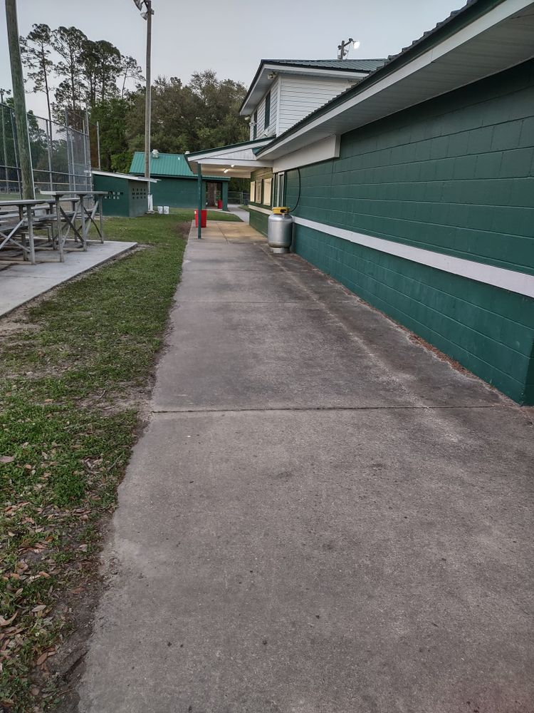 Concrete Cleaning for Exterior Pressure Washing in Jacksonville, FL