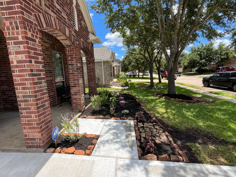 All Photos for Garza Lawncare & Tree Service in Pearland, TX