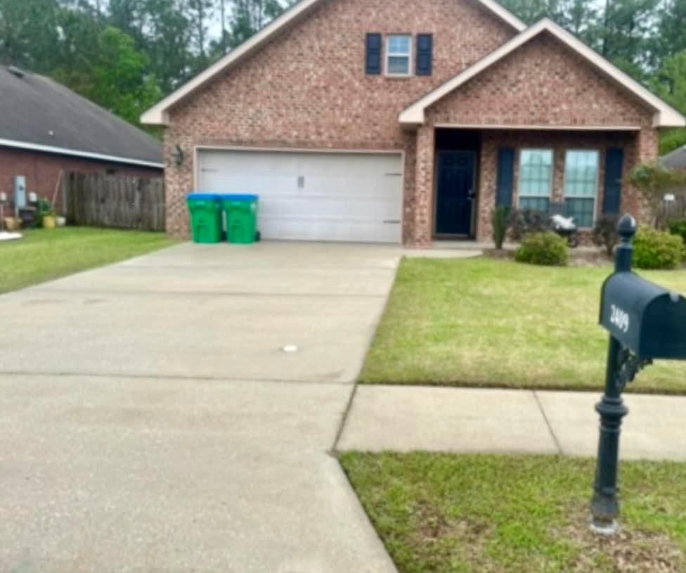 All Photos for All-Star Lawn Care & Soft Washing in Mobile, AL