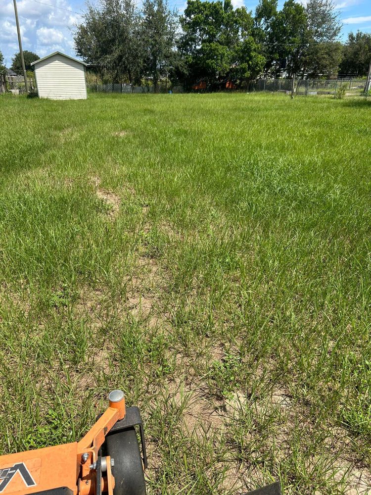 All Photos for Estrada All Pro Lawn Service in Auburndale, Florida