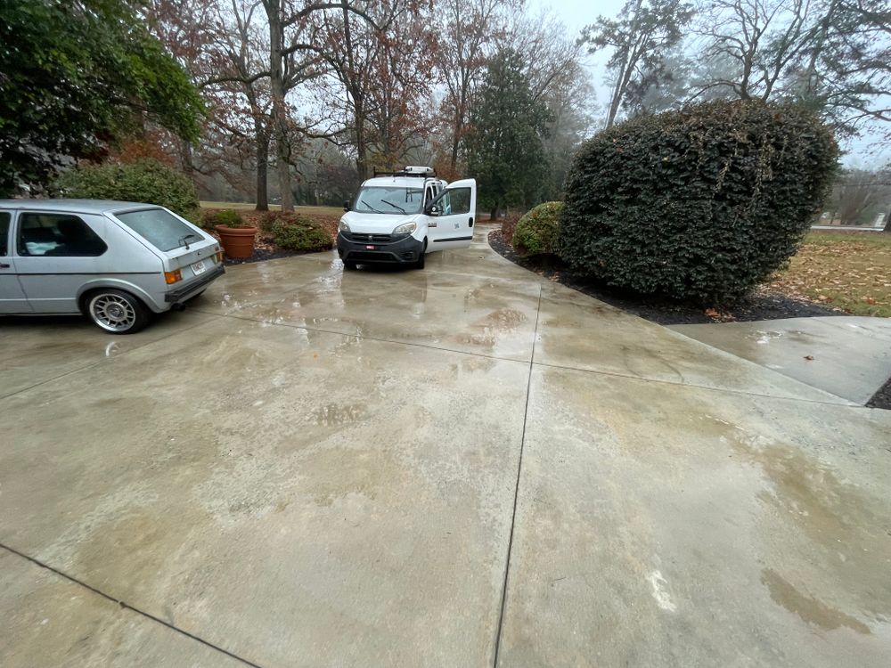 Pressure washing  for Whitinger Works LLC in Fort Wayne, IN