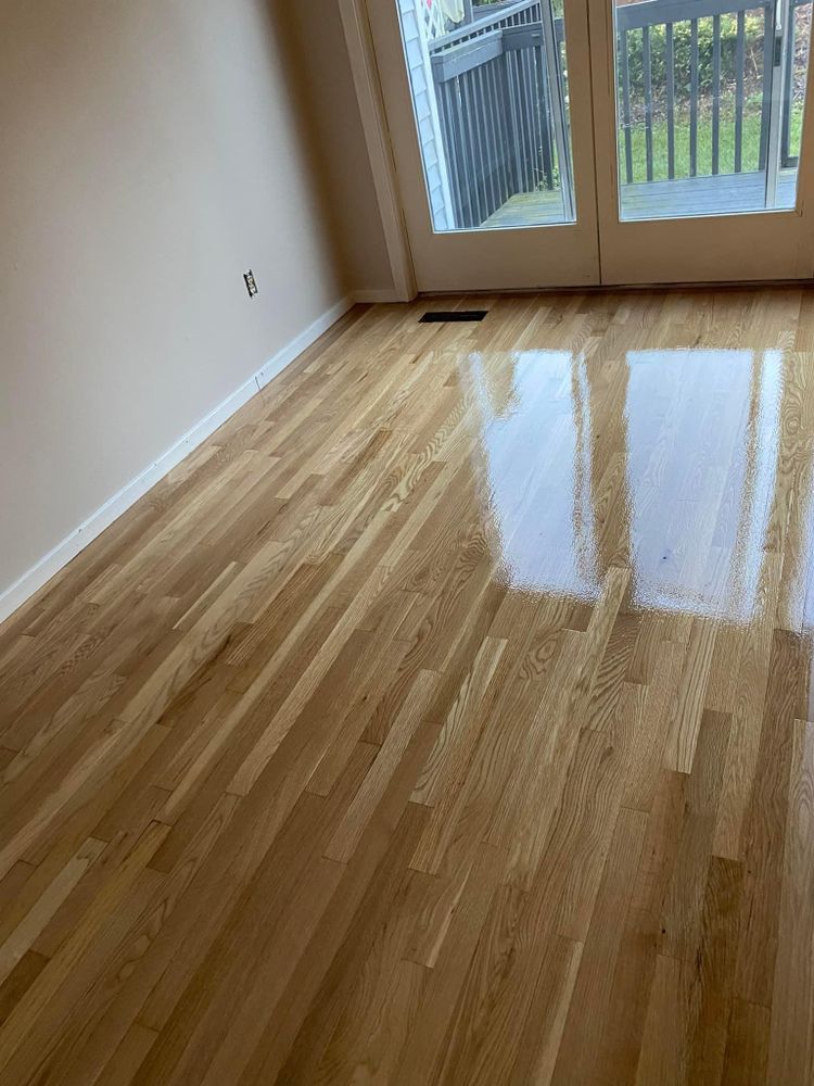 All Photos for Laura Mae Properties in Wolcott, CT