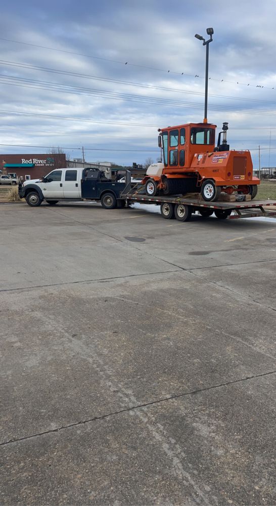 Rental Equipment  for JUSTIN JACQUES LLC DBA DOUBLE J EXCAVATION in Nashville, AR