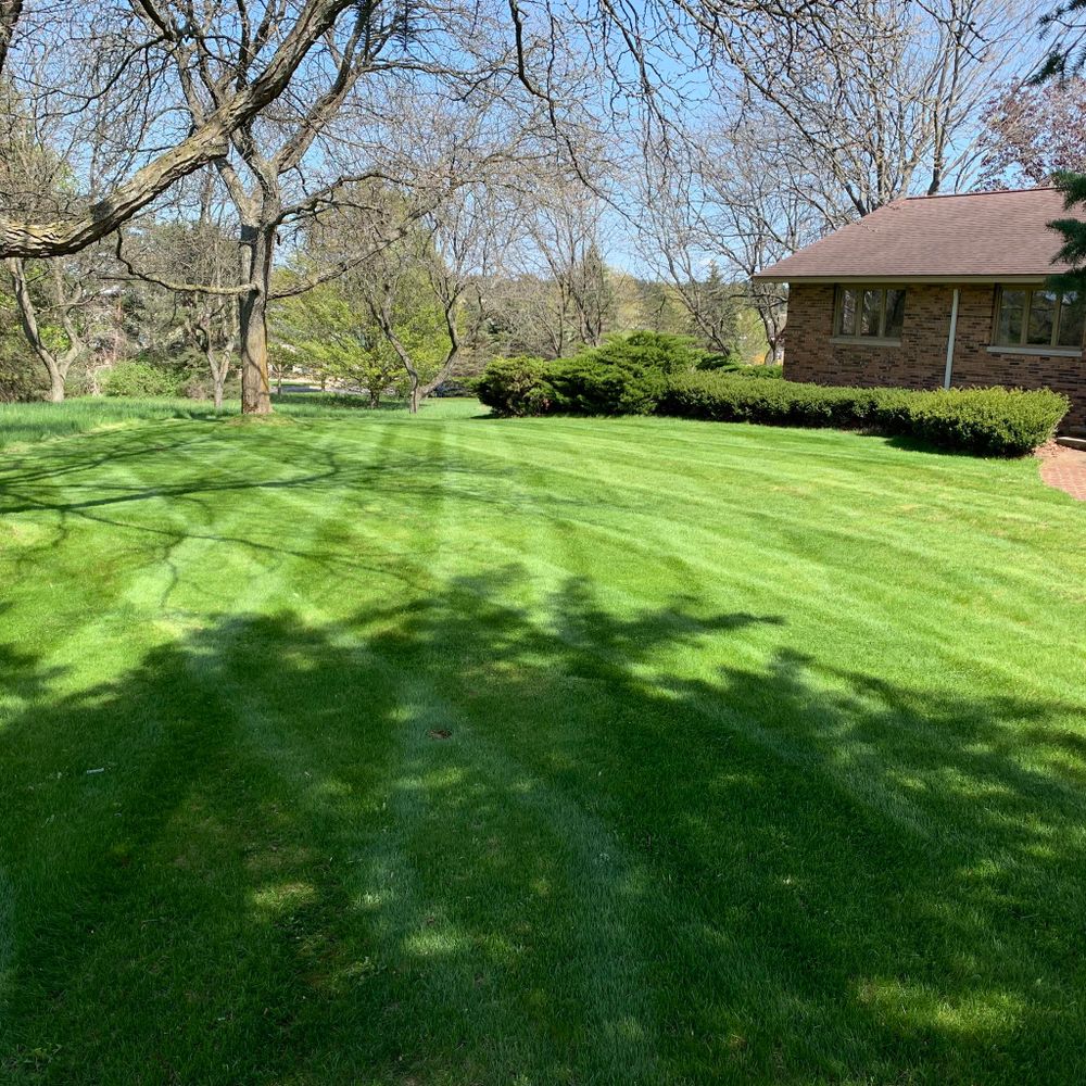 Lawn Care for Davidson Lawn Care LLC in Greensburg, IN