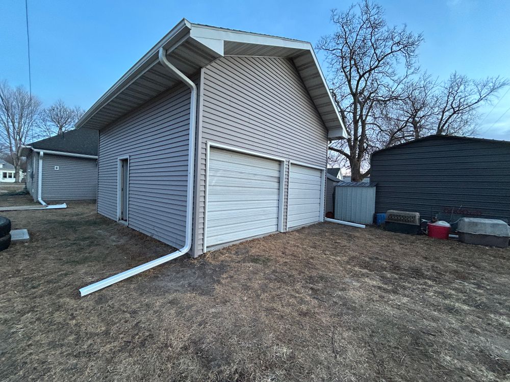 All Photos for The Gutter Man Seamless in Lexington, NE