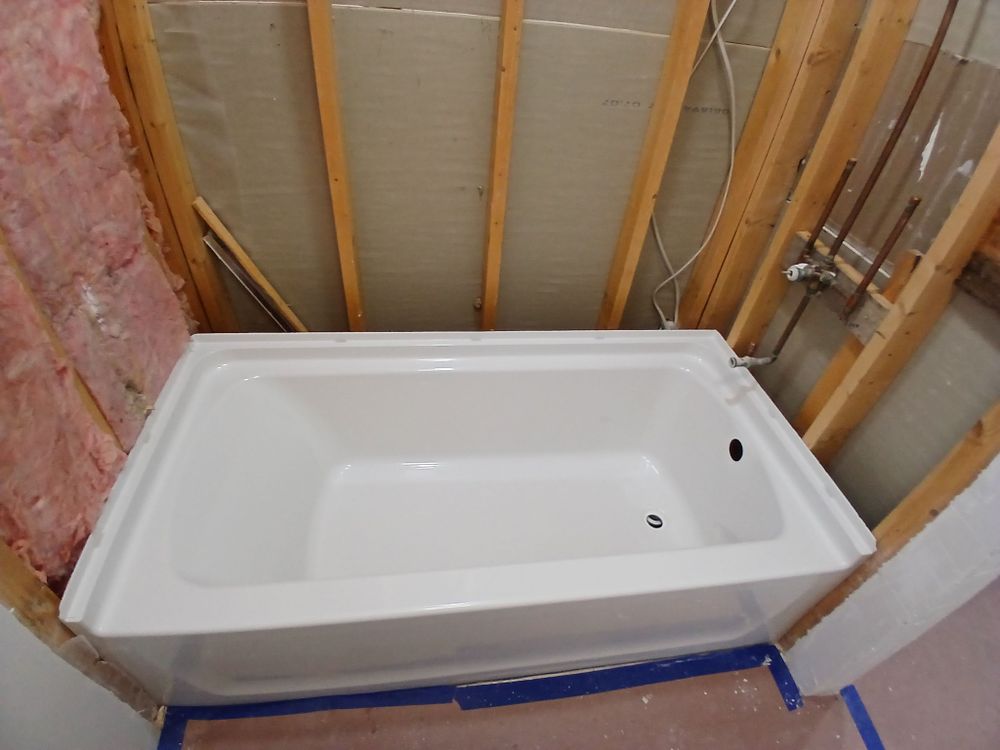 west Frankfort Master and Full Bath Renovations for Dead Tree General Contracting in Carbondale, Illinois