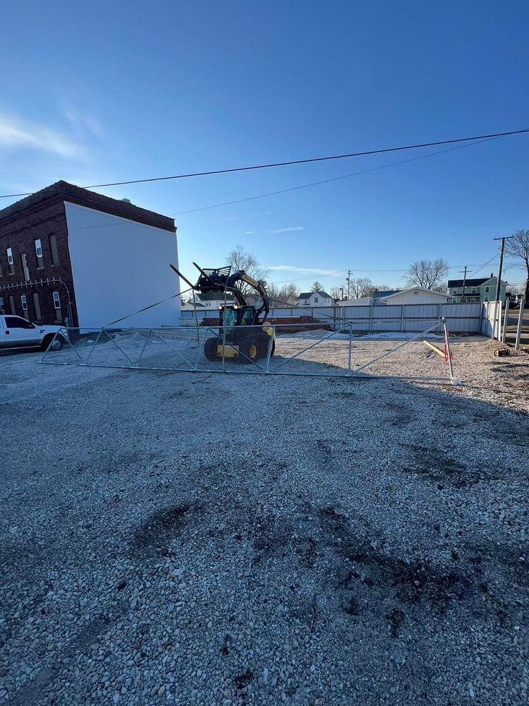 Fence Installation for Illinois Fence & outdoor co. in Kewanee, Illinois