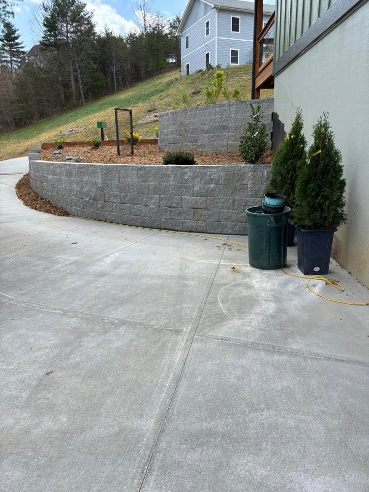 Outdoor Pavements for Bass Concrete LLC in Weaverville, NC