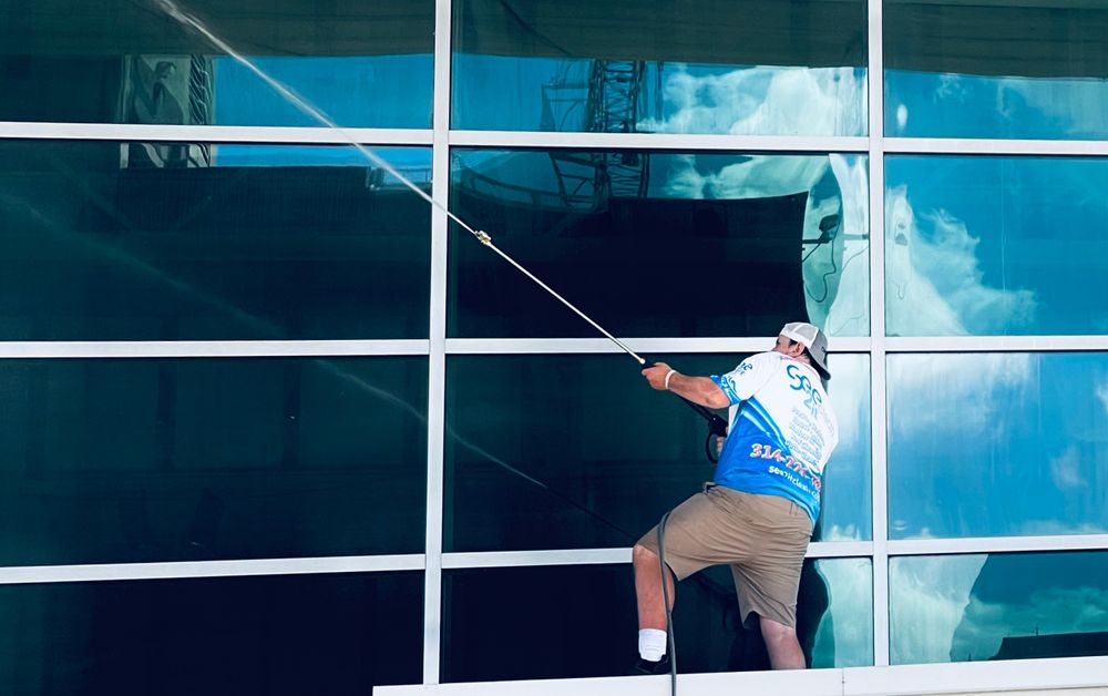 Commercial Window Cleaning for See2it Clean in St Louis, MO