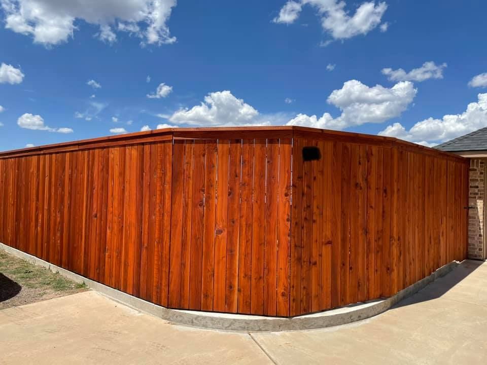 Fences for Russell Fencing and Outdoors in Lubbock ,  TX