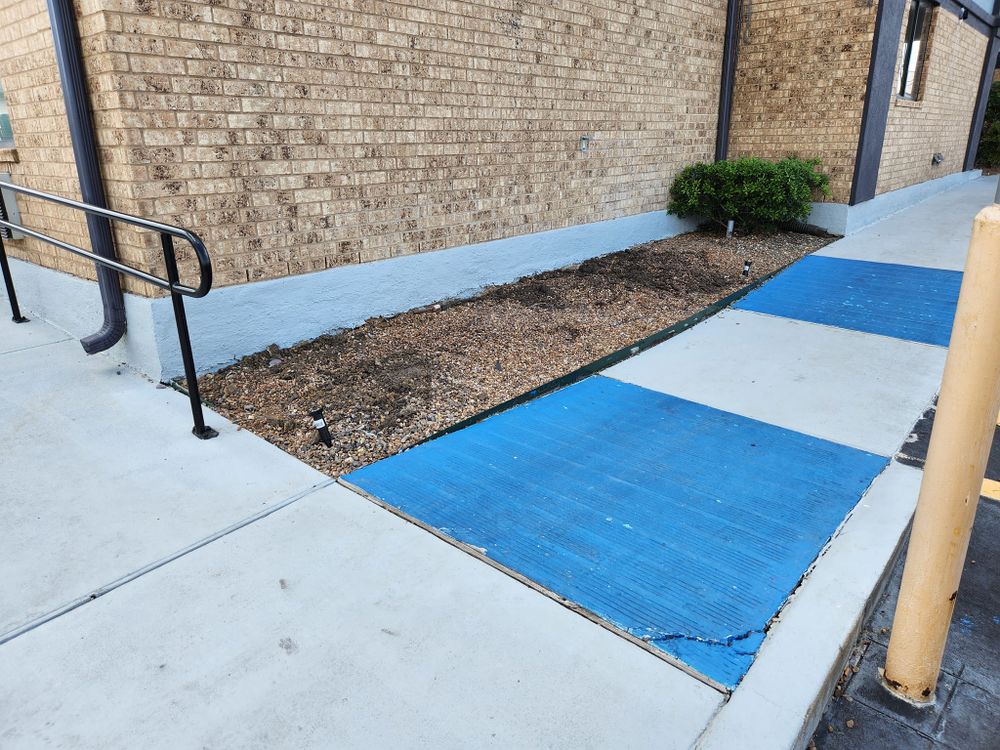 Landscaping for Right Choice Landscaping LLC in Houston, TX
