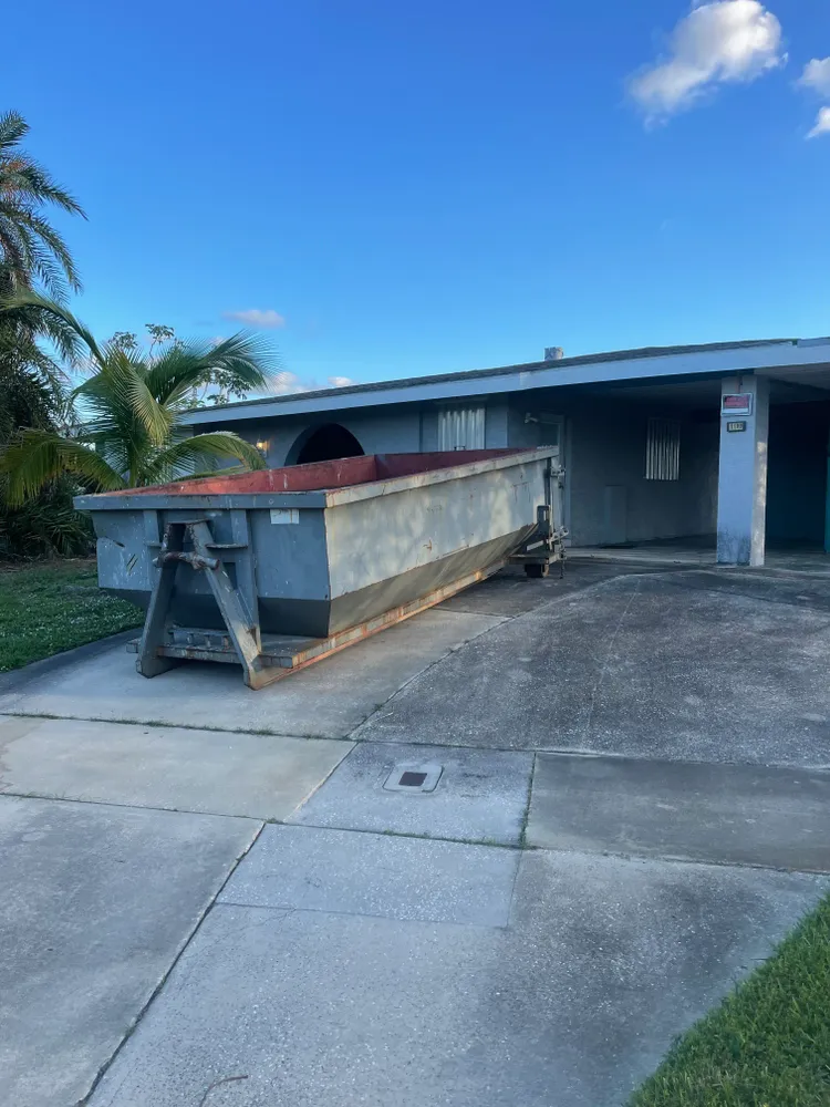 Dumpsters for Brevard Dumpsters in Palm Bay, FL