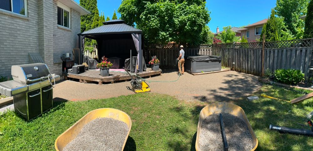 Landscape Construction for Calderwood Landscapes in Oakville, ON